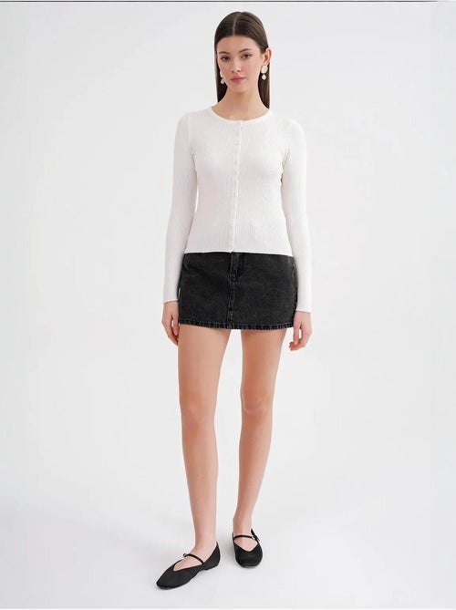 Cardigan a costine slim fit con bottoni mixray - Kiabi Cardigan a costine slim fit con bottoni mixray - Kiabi