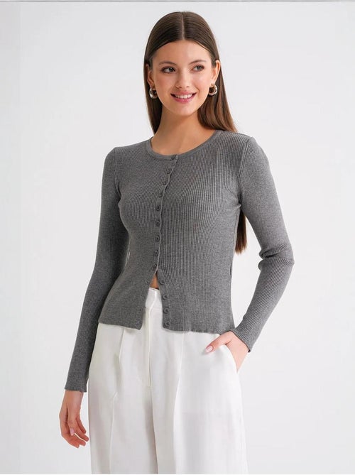 Cardigan a costine slim fit con bottoni mixray - Kiabi Cardigan a costine slim fit con bottoni mixray - Kiabi