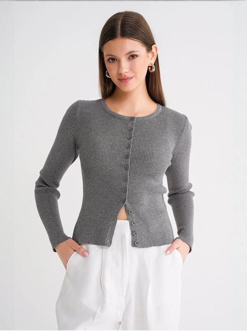 Cardigan a costine slim fit con bottoni mixray - Kiabi Cardigan a costine slim fit con bottoni mixray - Kiabi