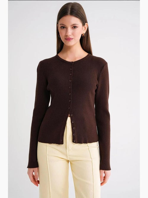 Cardigan a costine slim fit con bottoni mixray - Kiabi Cardigan a costine slim fit con bottoni mixray - Kiabi