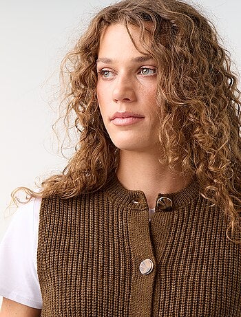 Cardigan a girocollo in maglia a trama grossa senza maniche