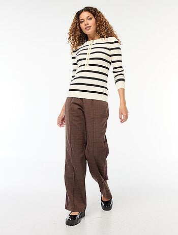 Cardigan a maniche lunghe in maglia a coste