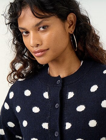 Cardigan a pois e a maniche lunghe