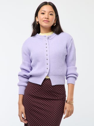 Cardigan abbottonato in maglia spessa