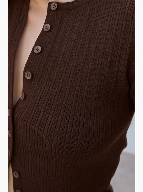 Cardigan basic con bottoni hiccup - Kiabi Cardigan basic con bottoni hiccup - Kiabi