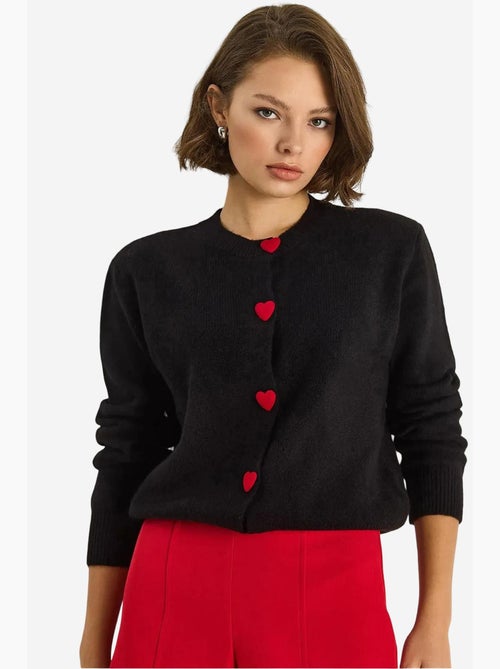 Cardigan con bottoni a cuore lucci - Kiabi Cardigan con bottoni a cuore lucci - Kiabi