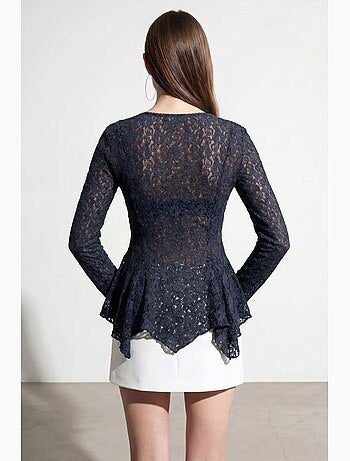 Cardigan con bottoni e scollo a v in pizzo dilvin