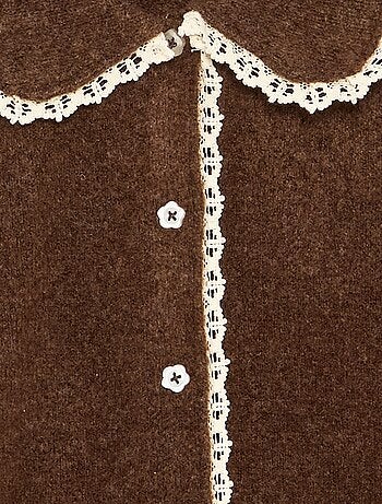 Cardigan con bottoni fantasia e colletto Claudine