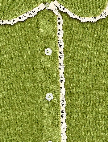 Cardigan con bottoni fantasia e colletto Claudine
