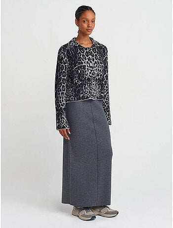 Cardigan con bottoni in jacquard leopardato dilvin