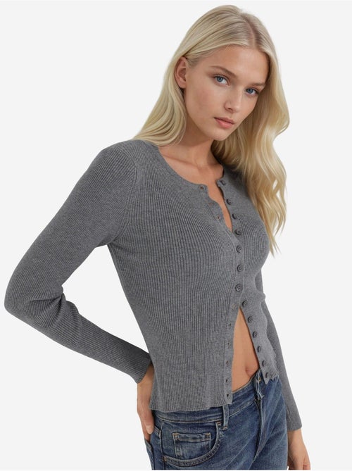 Cardigan con maniche lunghe e bottoni hiccup - Kiabi Cardigan con maniche lunghe e bottoni hiccup - Kiabi