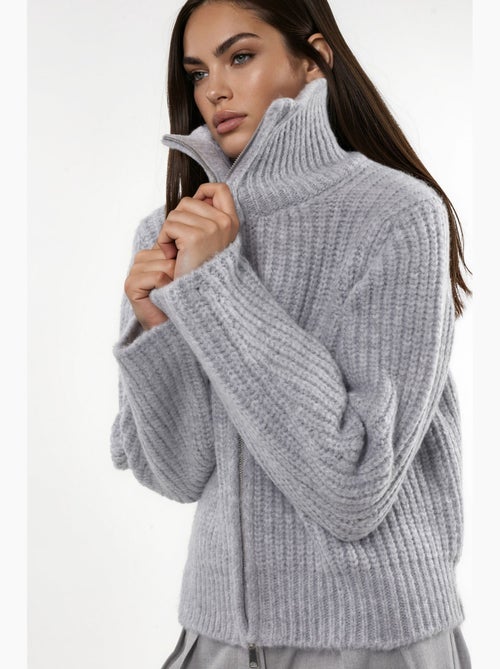 Cardigan con zip a collo alto in maglia spessa testurizzata hiccup - Kiabi Cardigan con zip a collo alto in maglia spessa testurizzata hiccup - Kiabi