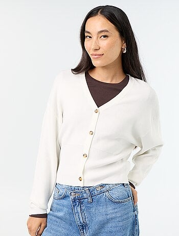 Cardigan cropped con bottoni