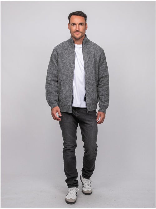Cardigan in ciniglia con zip e collo alto limago - Kiabi Cardigan in ciniglia con zip e collo alto limago - Kiabi