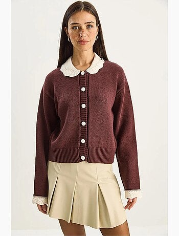 Cardigan in maglia a coste spesse con chiusura a bottoni lucci