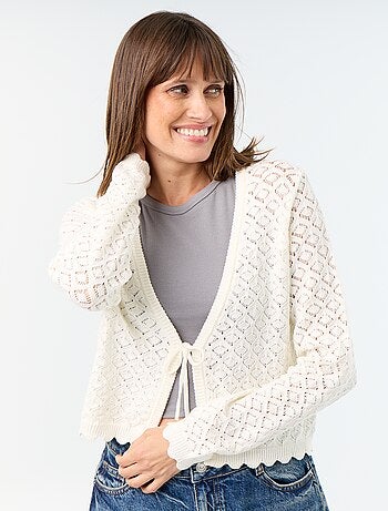 Cardigan in maglia all'uncinetto traforata