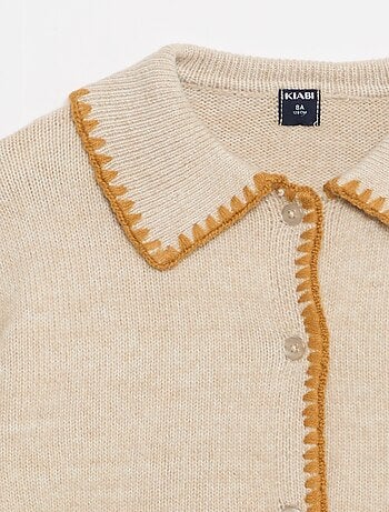 Cardigan in maglia con apertura abbottonata e tasche applicate