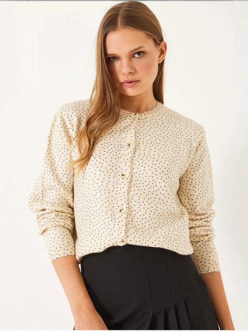 Cardigan in maglia con bottoni lucci - Kiabi Cardigan in maglia con bottoni lucci - Kiabi