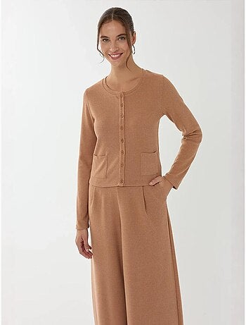 Cardigan in maglia con bottoni sul davanti