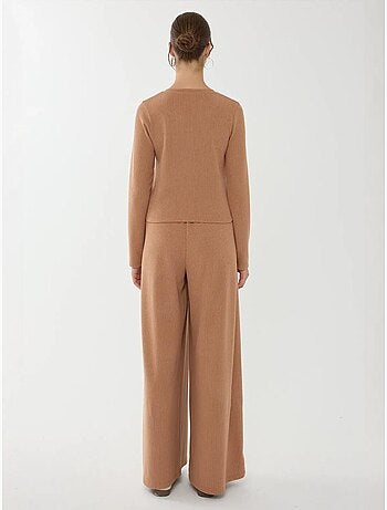 Cardigan in maglia con bottoni sul davanti