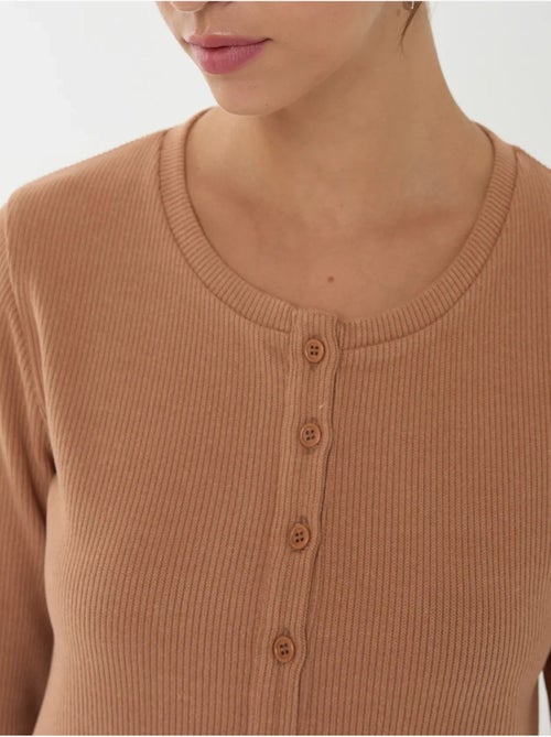 Cardigan in maglia con bottoni sul davanti - Kiabi Cardigan in maglia con bottoni sul davanti - Kiabi