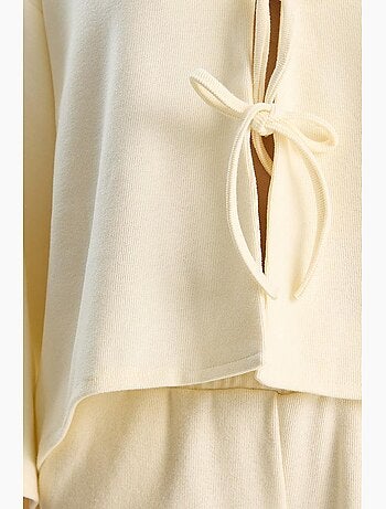 Cardigan in maglia con scollo a v e set di pantaloni a gamba ampia lucci