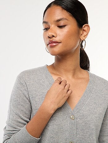 Cardigan in maglia leggera con scollo a V