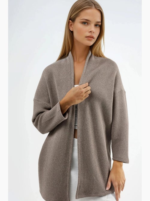 Cardigan lungo a coste in maglia con colletto aperto busem - Kiabi Cardigan lungo a coste in maglia con colletto aperto busem - Kiabi