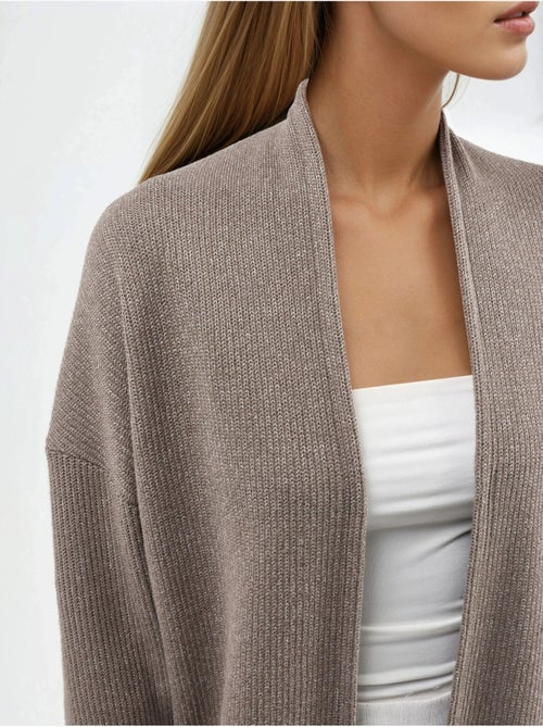 Cardigan lungo a coste in maglia con colletto aperto busem - Kiabi Cardigan lungo a coste in maglia con colletto aperto busem - Kiabi