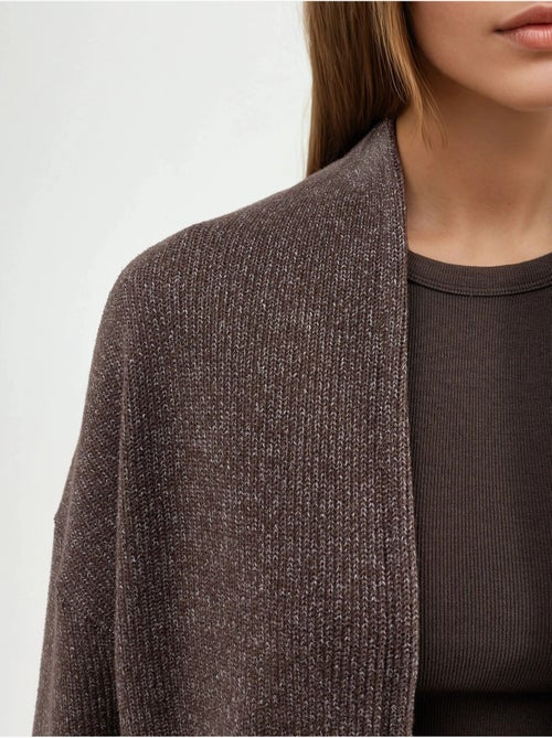 Cardigan lungo a coste in maglia con colletto aperto busem - Kiabi Cardigan lungo a coste in maglia con colletto aperto busem - Kiabi