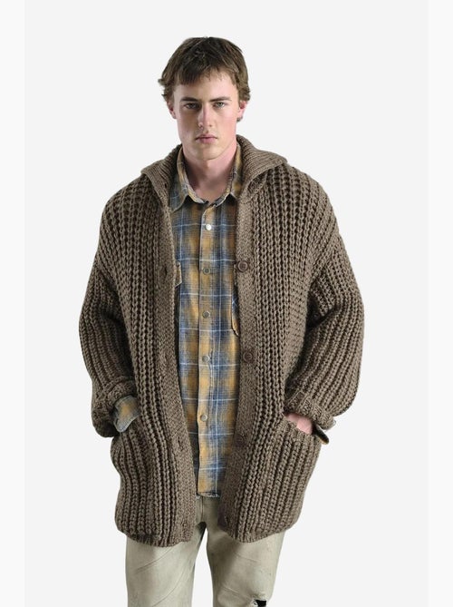Cardigan oversize in maglia a coste con dolcevita e tasche giesto - Kiabi Cardigan oversize in maglia a coste con dolcevita e tasche giesto - Kiabi