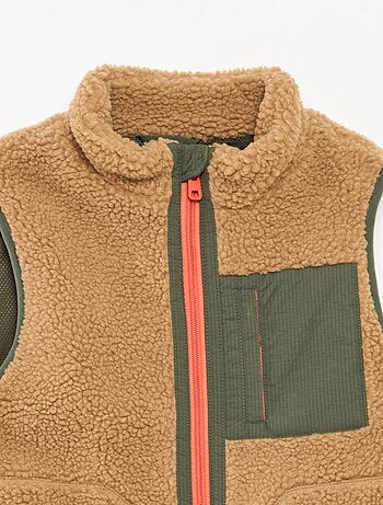 Cardigan senza maniche con effetto montone