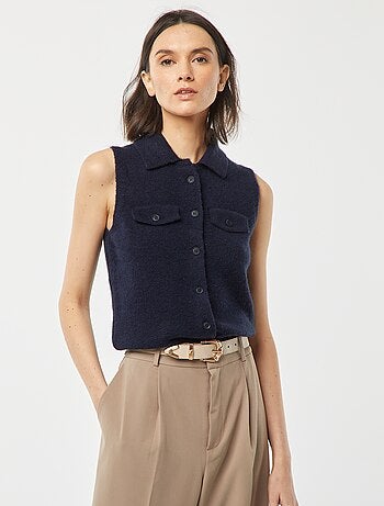 Cardigan senza maniche con tasche sul petto