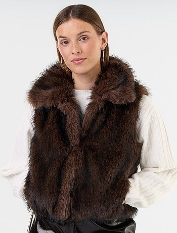 Cardigan senza maniche in pelliccia sintetica