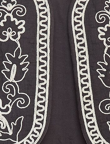 Cardigan senza maniche ricamato