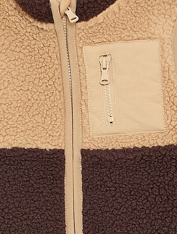 Cardigan smanicato effetto montone