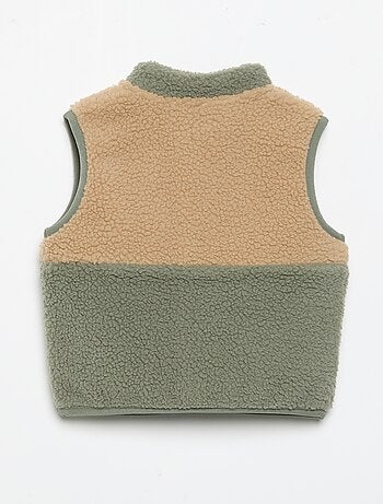 Cardigan smanicato effetto montone