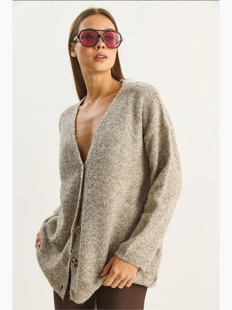 Cardigan testurizzato con scollo a v e bottoni lucci Beige argilla - Kiabi