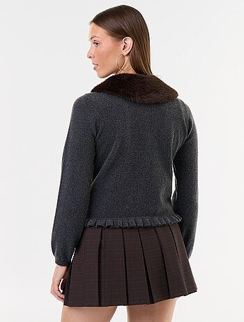 Cardigan tinta unita con collo in pelliccia sintetica