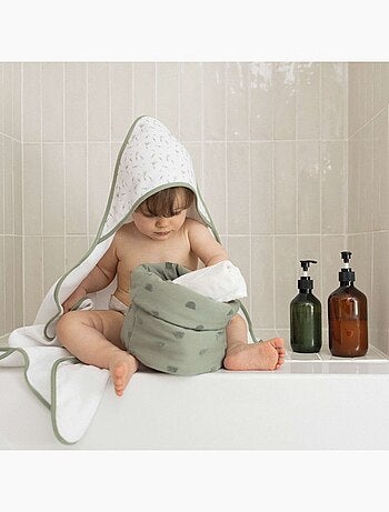 Cestina per la cura del bimbo