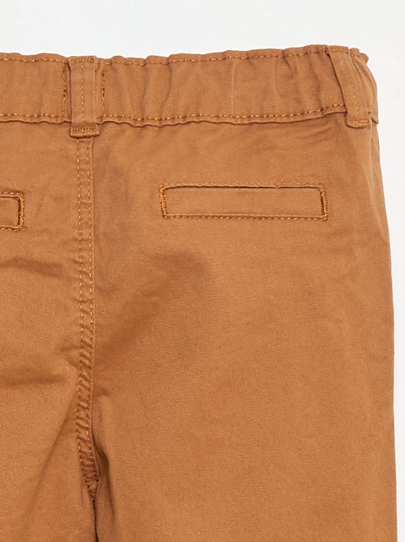 Chino dritto in cotone stretch Beige - Kiabi