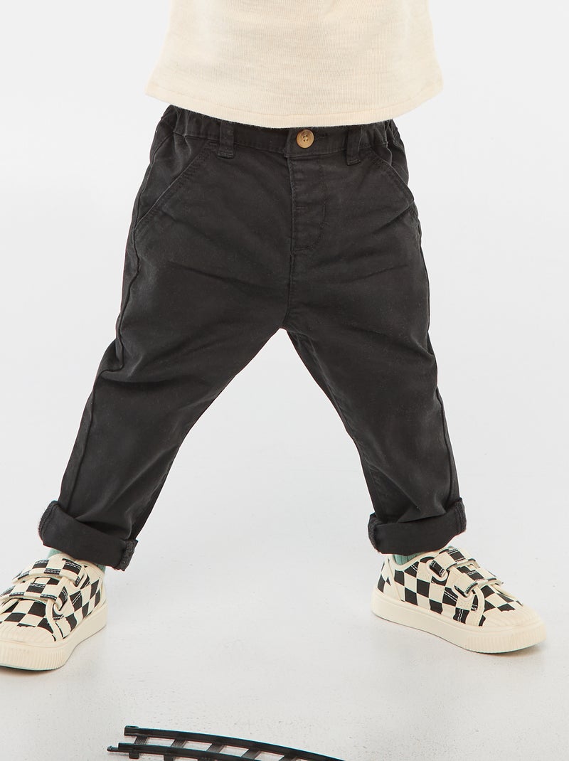 Chino dritto in cotone stretch Nero - Kiabi