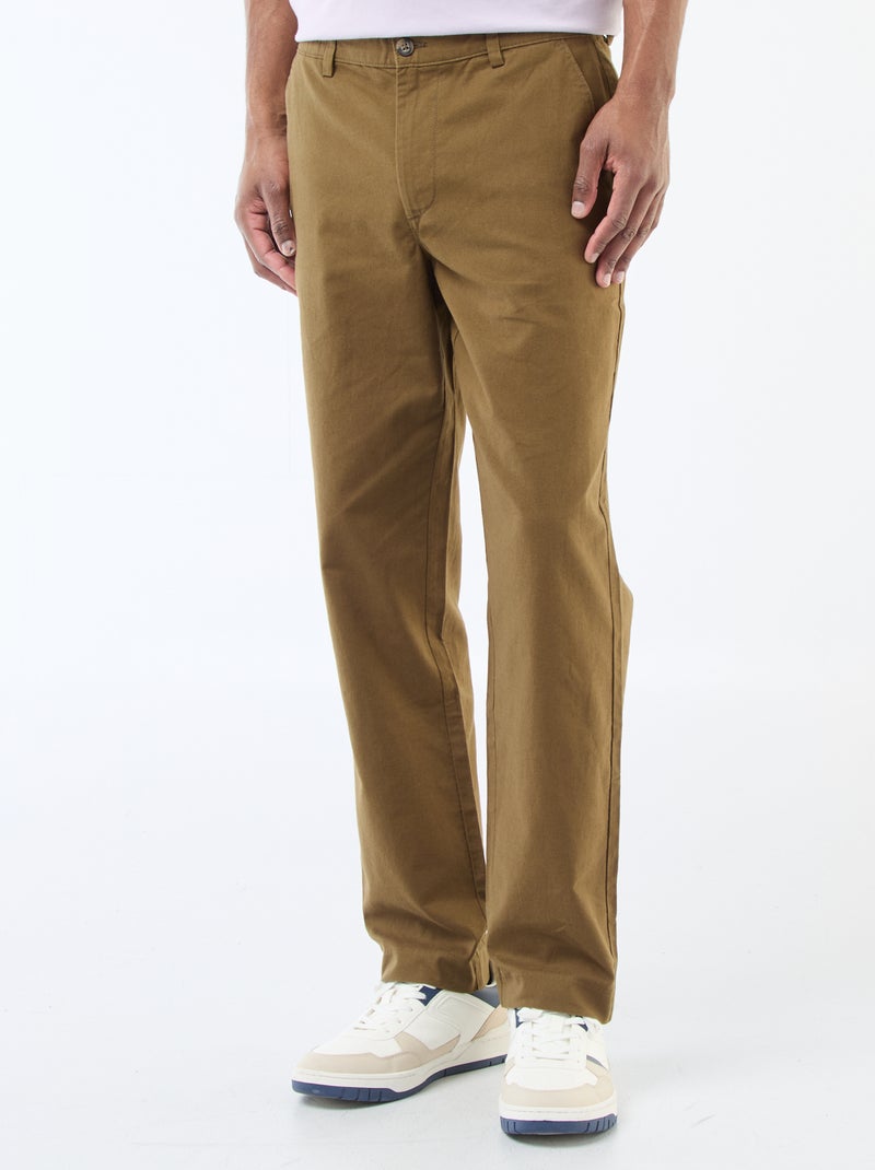 Chino tinta unita vestibilità standard Kaki - Kiabi