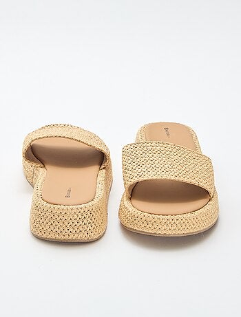 Ciabatta con zeppa effetto paglia