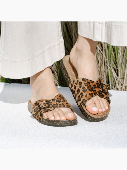 Ciabatte con cinturino singolo leopardato, sottopiede patch ultra confortevole  Isotoner - Kiabi