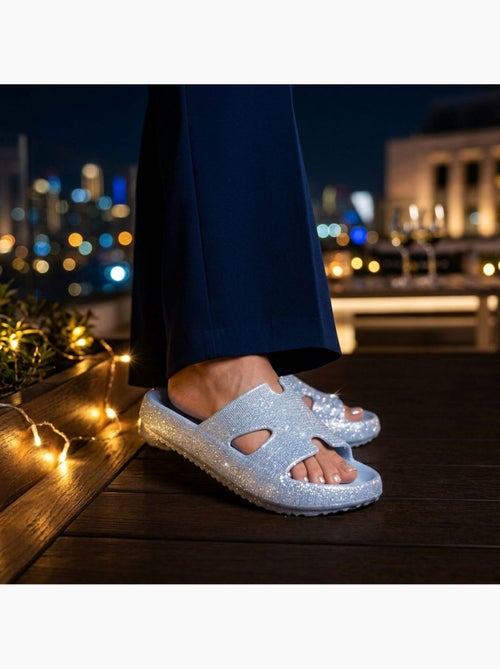 Ciabatte Glitter H-Strap EVA 6 Colori OZABI - Kiabi Ciabatte Glitter H-Strap EVA 6 Colori OZABI - Kiabi