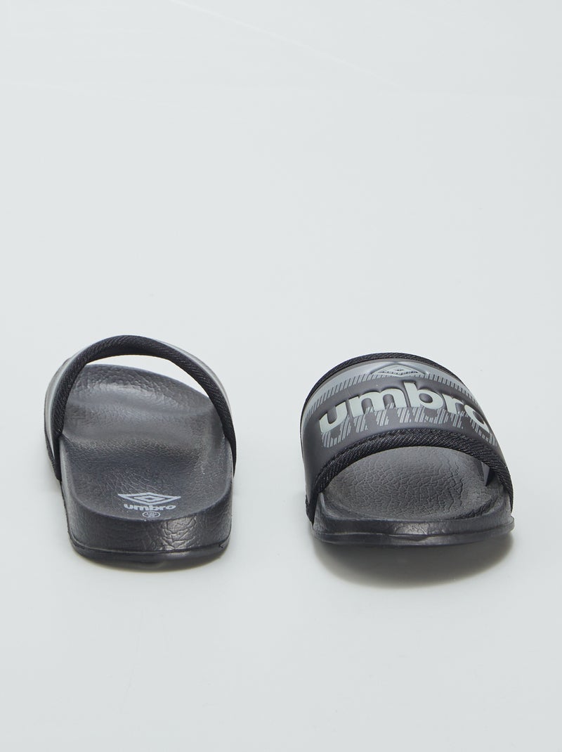 Ciabatte 'Umbro' nero - Kiabi