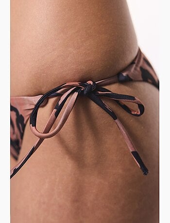 Clove slip bikini con stampa leopardata e laccetti penti