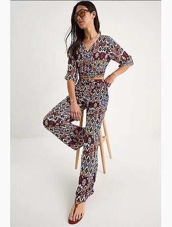 Completo blusa e pantaloni a fantasia lucci