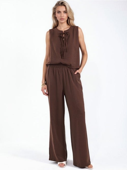 Completo con blusa senza maniche testurizzata e pantaloni a gamba ampia hiccup - Kiabi Completo con blusa senza maniche testurizzata e pantaloni a gamba ampia hiccup - Kiabi